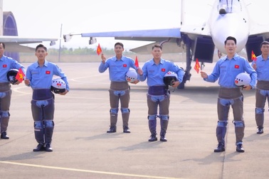 Hình ảnh Không quân Việt Nam trong thời kỳ mới khắc họa trong MV ca nhạc