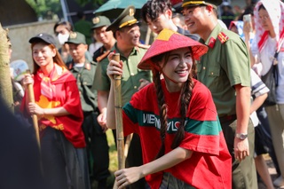 Hòa Minzy, Quốc Thiên cùng dàn sao trồng cây vì Thủ đô xanh - 4