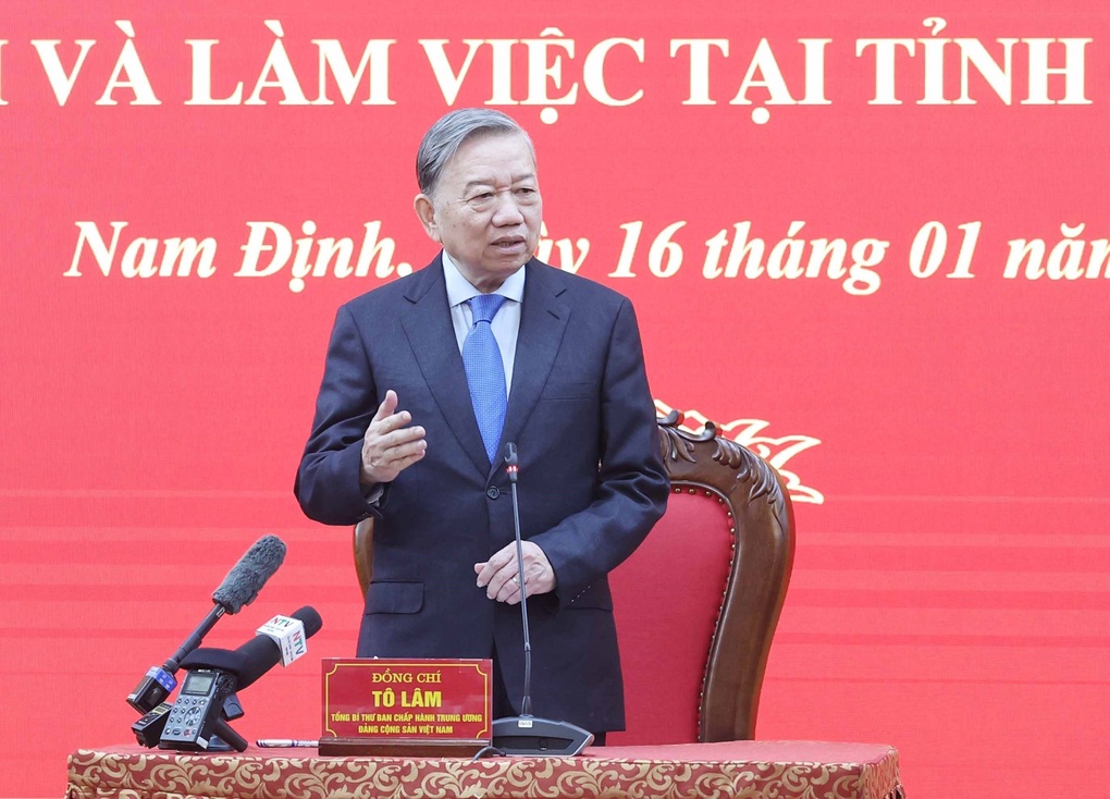 Tổng Bí thư: Đưa Nam Định phát triển nhanh, bền vững, toàn diện - 1 Tổng Bí thư: Đưa Nam Định phát triển nhanh, bền vững, toàn diện - 1