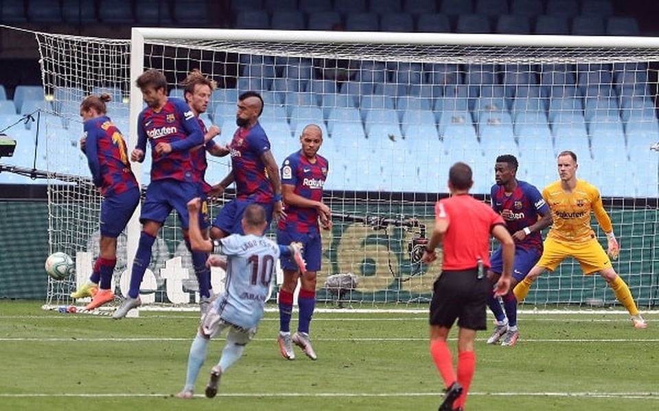 Messi không gánh nổi sự xuống dốc của Barcelona? - 3 Messi không gánh nổi sự xuống dốc của Barcelona? - 3