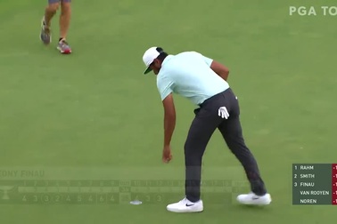 Những cú đánh xuất sắc của Tony Finau trong ngày chung kết Northern Trust