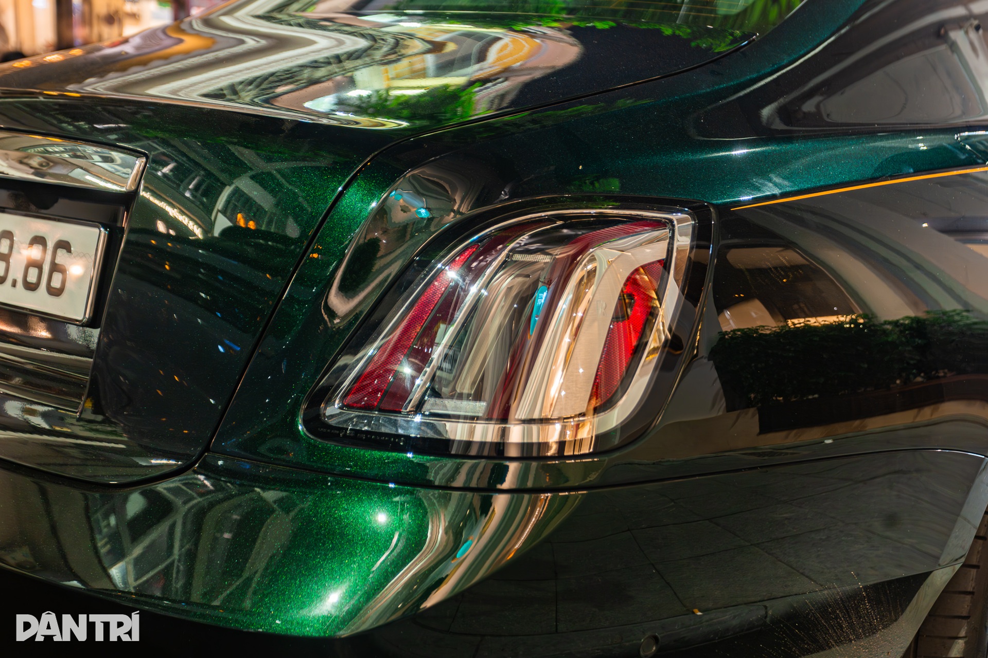 Rolls-Royce Ghost Series II đầu tiên Việt Nam, màu sơn đắt hơn 1 chiếc VF 3 - 9 Rolls-Royce Ghost Series II đầu tiên Việt Nam, màu sơn đắt hơn 1 chiếc VF 3 - 9