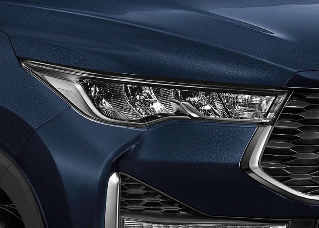 Innova Zenix ra mắt tại Thái Lan với động cơ hybrid, chờ ngày về Việt Nam - 5 Innova Zenix ra mắt tại Thái Lan với động cơ hybrid, chờ ngày về Việt Nam - 5
