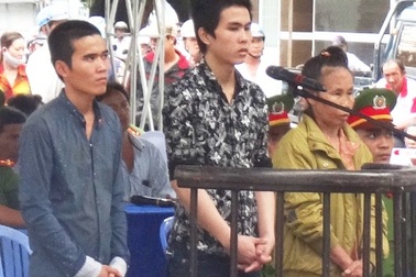 Rủ bạn gái vào nhà trọ “tâm sự” rồi giết, cướp tài sản