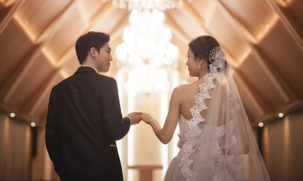 Bi hài mừng cưới: Tự trừ tiền cỗ, mừng tiền không tính trượt giá - 2 Bi hài mừng cưới: Tự trừ tiền cỗ, mừng tiền không tính trượt giá - 2
