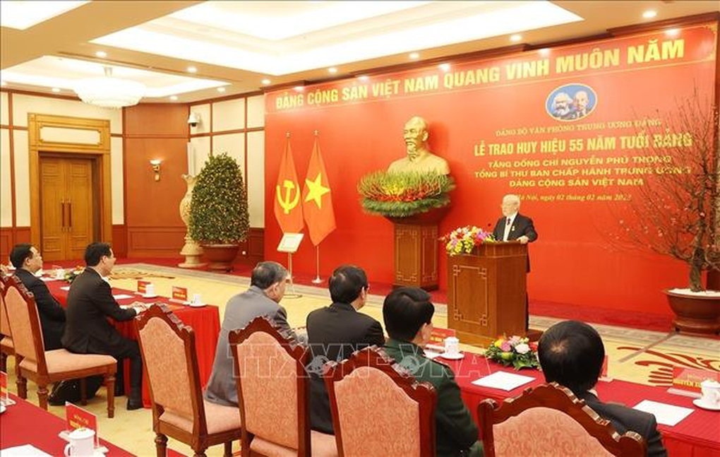 Lễ trao Huy hiệu 55 năm tuổi Đảng tặng Tổng Bí thư Nguyễn Phú Trọng - 2 Lễ trao Huy hiệu 55 năm tuổi Đảng tặng Tổng Bí thư Nguyễn Phú Trọng - 2