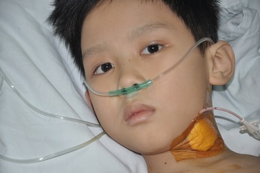 Tình cảnh nguy kịch của cậu bé 10 tuổi cần được ghép tim