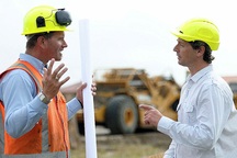 Làm việc tương xứng với lương 6,5 triệu đồng hay hết mình với mức đãi ngộ?