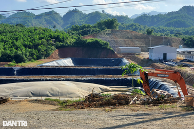 Đóng cửa, trùm chăn ngăn mùi hôi thối từ trang trại lợn
