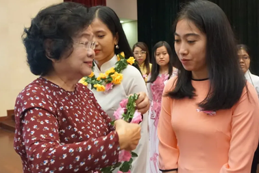 TPHCM: 19 năm, trao gần 25 tỷ đồng học bổng Khuyến tài cho sinh viên