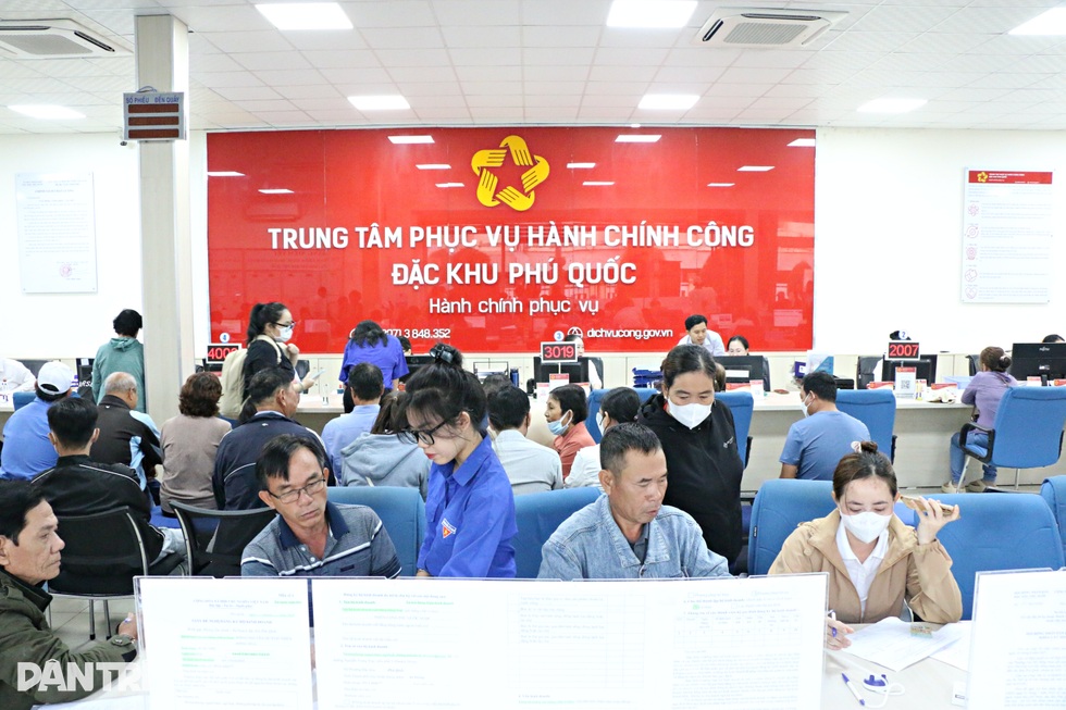 Quá tải hồ sơ thủ tục hành chính, đặc khu Phú Quốc có sáng kiến độc đáo - 1