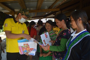 Tiếng loa di động rộn ràng khắp vùng sâu trước "Ngày hội non sông"