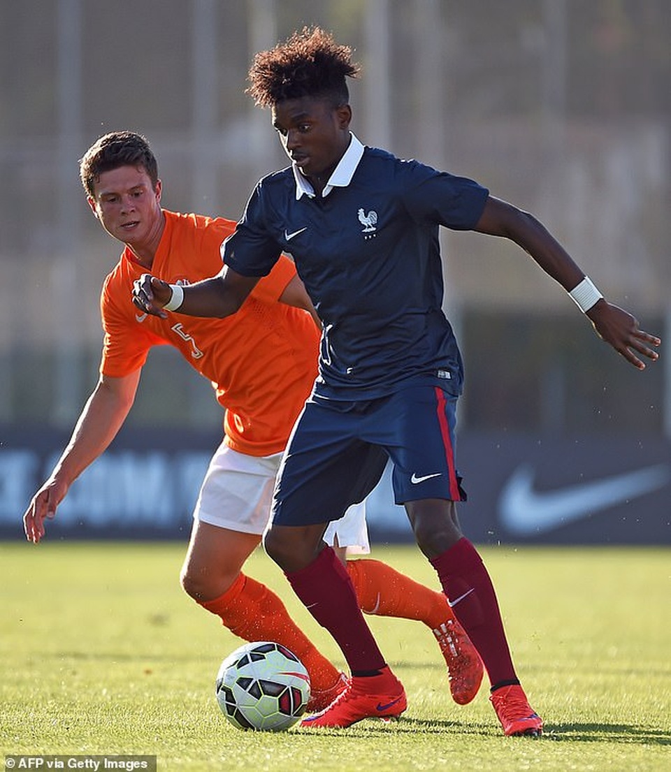 Cựu thần đồng của PSG qua đời ở tuổi 24 - 2 Cựu thần đồng của PSG qua đời ở tuổi 24 - 2