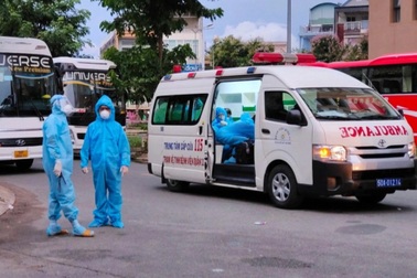 Vì sao tình nguyện viên BV Hồi sức Covid-19 chưa nhận đủ tiền chống dịch?