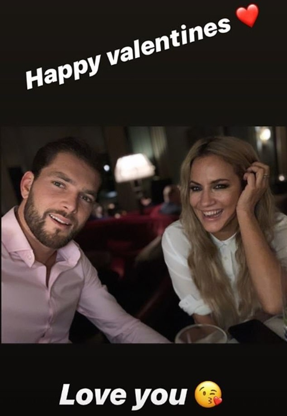 Caroline Flack qua đời sau khi bạn trai nói lời yêu thương - 1 Caroline Flack qua đời sau khi bạn trai nói lời yêu thương - 1