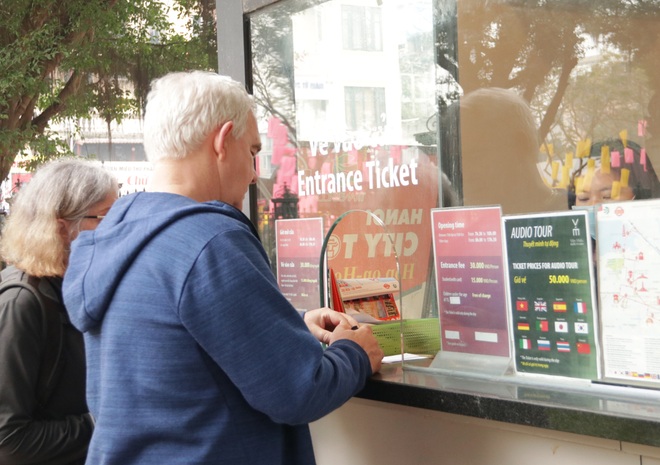 Hà Nội: Điểm du lịch nổi tiếng tấp nập khách tham quan trở lại - 25 Hà Nội: Điểm du lịch nổi tiếng tấp nập khách tham quan trở lại - 25