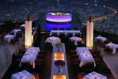 Kinh ngạc trước 10 nhà hàng, quán bar "đẹp - độc - lạ" vượt tầm kiểm soát