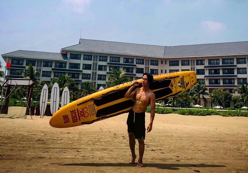 Từ nam sinh bỏ học tại Mỹ đến nhà sản xuất âm nhạc nổi tiếng - 2 Từ nam sinh bỏ học tại Mỹ đến nhà sản xuất âm nhạc nổi tiếng - 2