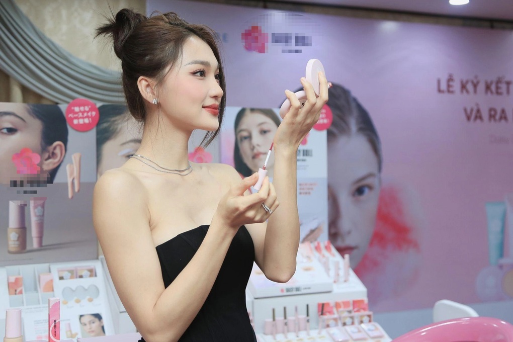Đề xuất người nổi tiếng khi quảng cáo mỹ phẩm phải từng dùng sản phẩm - 3