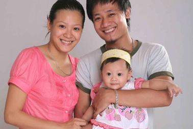 Tác giả “Nồng nàn Hà Nội” lên chức bố