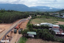 Tổ công tác đặc biệt hỗ trợ giải phóng mặt bằng trên 2 cao tốc ở Khánh Hòa