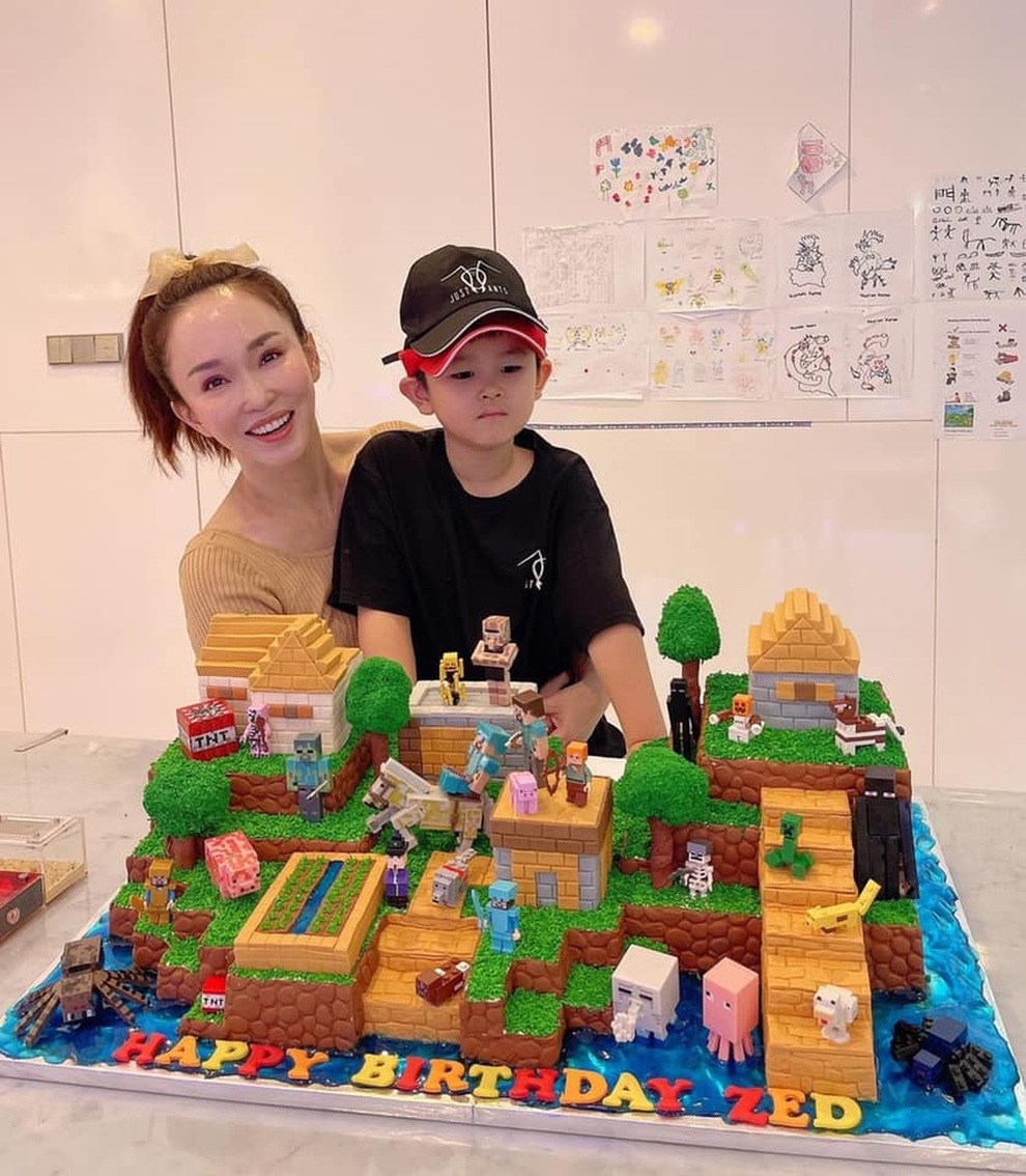 Làn da căng bóng đáng nể của quốc bảo nhan sắc Singapore Phạm Văn Phương - 8