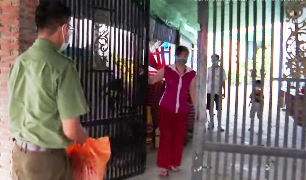 Những chiến binh truy vết cứ ở đâu có dịch là... lao tới - 2 Những chiến binh truy vết cứ ở đâu có dịch là... lao tới - 2