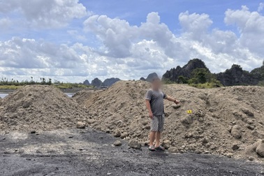 Khởi tố 4 người đổ gần 175 tấn bã bê tông gây ô nhiễm môi trường