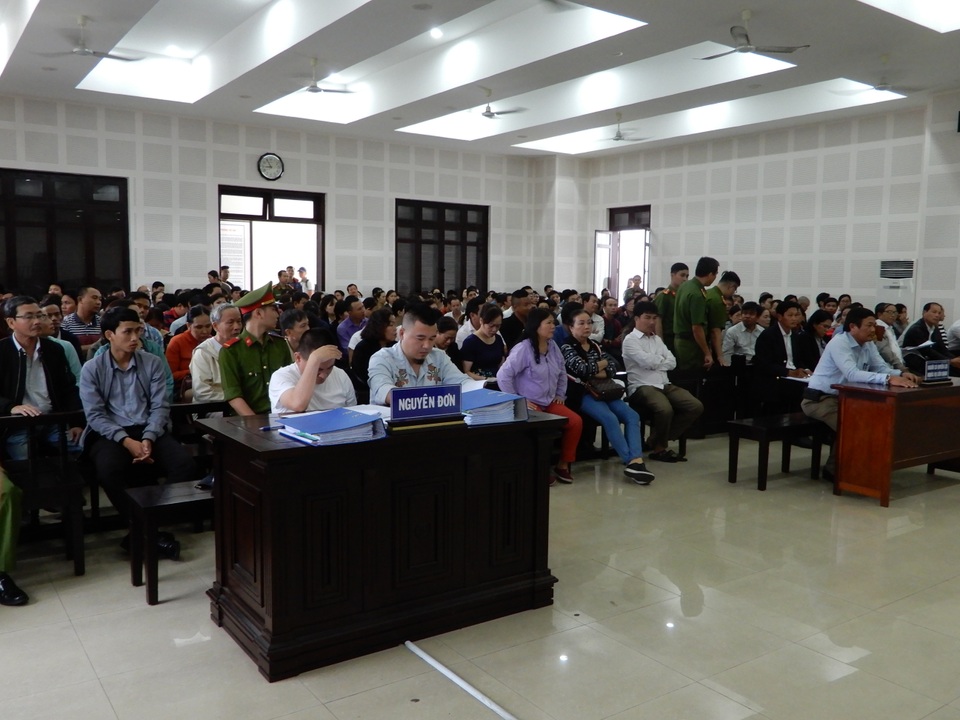 Tranh chấp hợp đồng đặt cọc môi giới đất nền, 2 doanh nghiệp đưa nhau ra tòa - 2 Tranh chấp hợp đồng đặt cọc môi giới đất nền, 2 doanh nghiệp đưa nhau ra tòa - 2