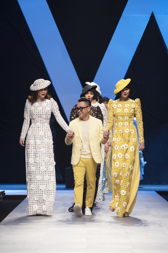 Nhà thiết kế Nguyễn Công Trí mở màn Aquafina Vietnam International Fashion Week 2020 - Ảnh 1.