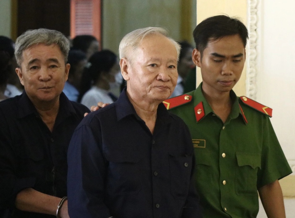 Giám đốc Quỹ tín dụng Nhà Bè gây thiệt hại hơn 16 tỷ đồng - 1 Giám đốc Quỹ tín dụng Nhà Bè gây thiệt hại hơn 16 tỷ đồng - 1