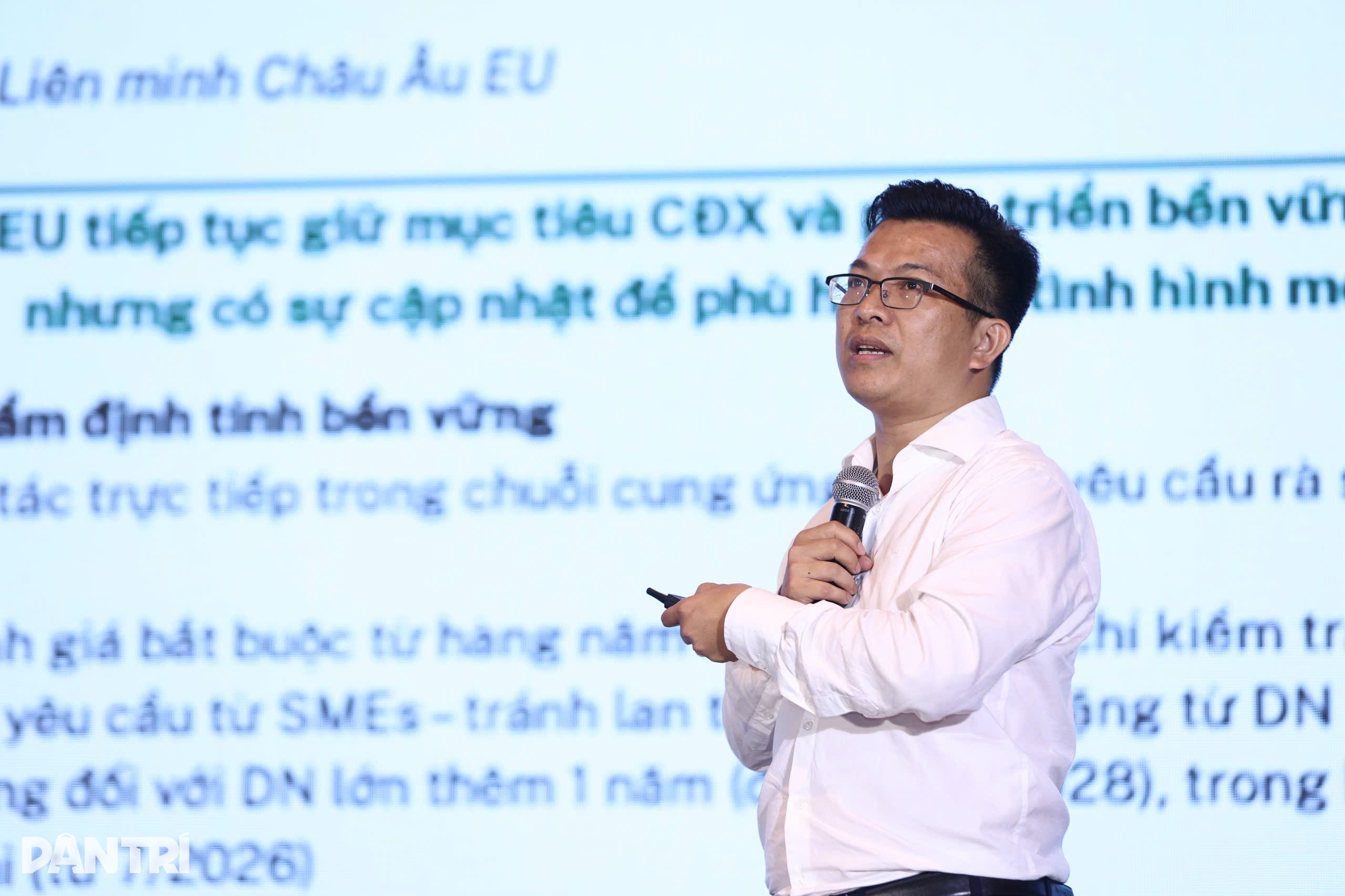 “Nhân lực là yếu tố quyết định thành công của chiến lược phát triển AI” - 3