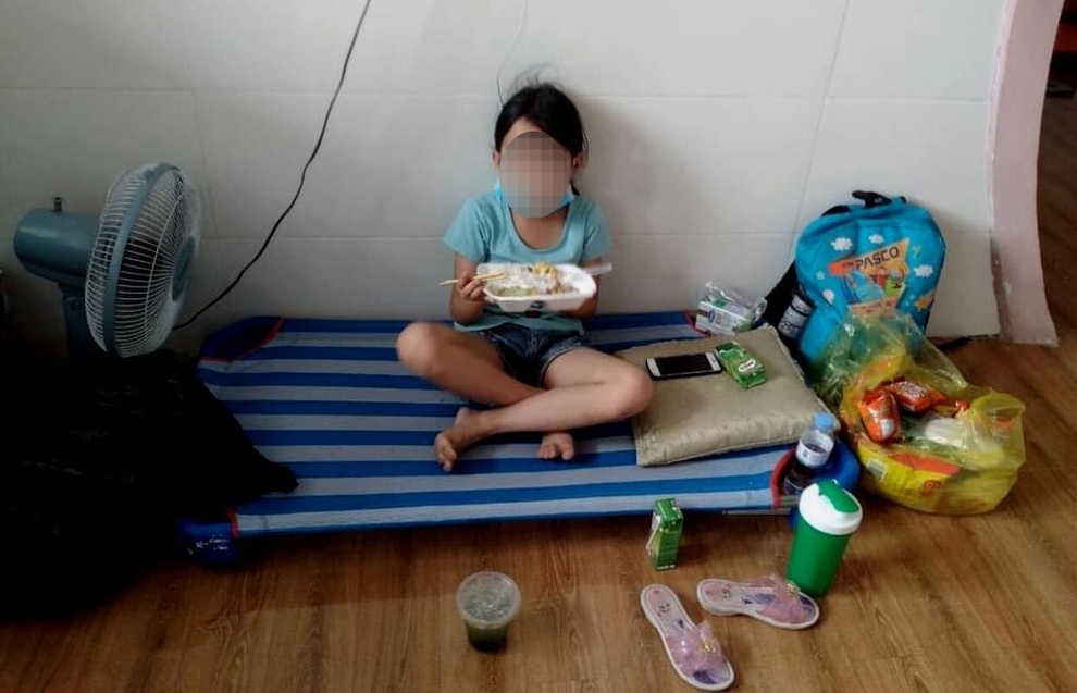 Hà Tĩnh: 37 học sinh tiểu học là F1 phải đi cách ly tập trung - 2 Hà Tĩnh: 37 học sinh tiểu học là F1 phải đi cách ly tập trung - 2