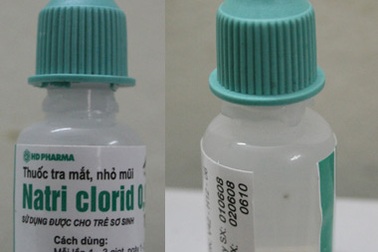 Thuốc nhỏ mắt trẻ sơ sinh... mọc rêu