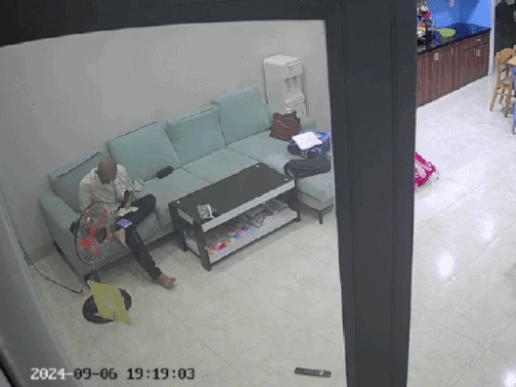 Vụ bà lão bị cướp 430 tờ vé số: Nghi phạm dò nhưng không trúng tờ nào - 2 Vụ bà lão bị cướp 430 tờ vé số: Nghi phạm dò nhưng không trúng tờ nào - 2