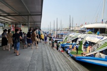 Ngừng cấp phép tàu du lịch tham quan vịnh Hạ Long do thời tiết xấu