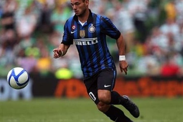 Inter bất ngờ muốn giữ lại Sneijder