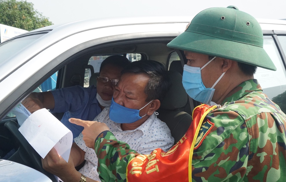 Nghệ An: Thành phố gần nửa triệu dân dỡ chốt liên xã, giữ 14 chốt cửa ngõ - 2 Nghệ An: Thành phố gần nửa triệu dân dỡ chốt liên xã, giữ 14 chốt cửa ngõ - 2