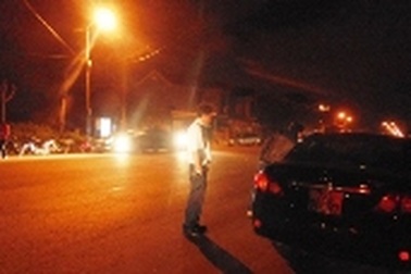 Đình chỉ công tác cán bộ thanh tra giao thông cản trở CSGT làm nhiệm vụ