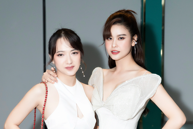 "Bé" Xuân Nghi về nước, đọ sắc cùng Trương Quỳnh Anh