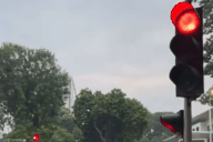 Đèn đỏ "không chịu nhảy xanh" tại nút giao Trần Phú - Hùng Vương ở Hà Nội