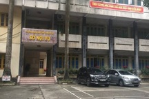 “Phù phép” hơn 100 nhân viên hợp đồng thành chuyên viên