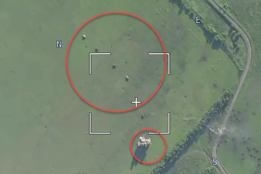 Nga mai phục đoàn xe quân sự, tịch thu thiết giáp Mỹ viện trợ Ukraine