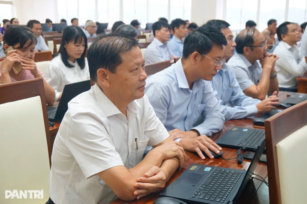 Hơn 34.000 cán bộ, công chức tham gia khóa “bình dân học vụ số” - 3 Hơn 34.000 cán bộ, công chức tham gia khóa “bình dân học vụ số” - 3