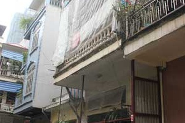 Con dâu nợ tiền, nhà chồng lĩnh ''bom bẩn''