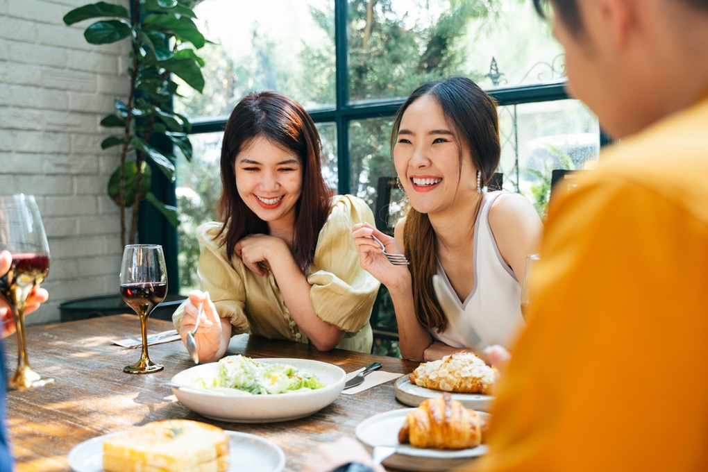 Làm thế nào để từ chối rượu bia mà không gây mất lòng ngày Tết? - 2 Làm thế nào để từ chối rượu bia mà không gây mất lòng ngày Tết? - 2