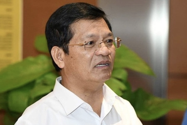 Nhận tiền của Hậu "Pháo", nguyên Bí thư Quảng Ngãi Lê Viết Chữ bị bắt