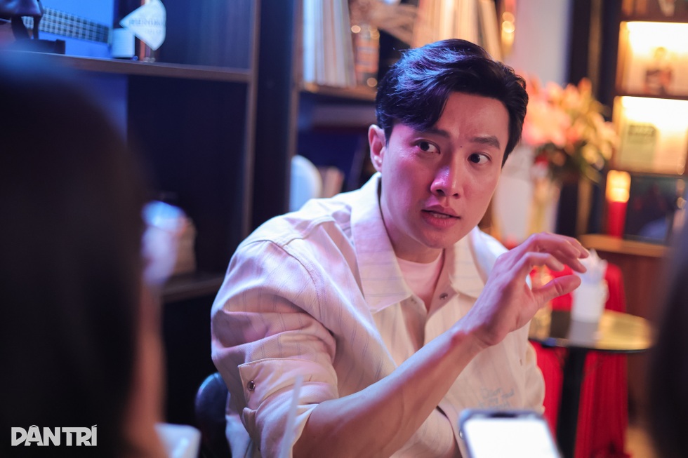 Quốc Trường U40: “Tôi chưa yêu ai quá 1 năm, không cần vợ phải kiếm tiền - 2 Quốc Trường U40: “Tôi chưa yêu ai quá 1 năm, không cần vợ phải kiếm tiền - 2