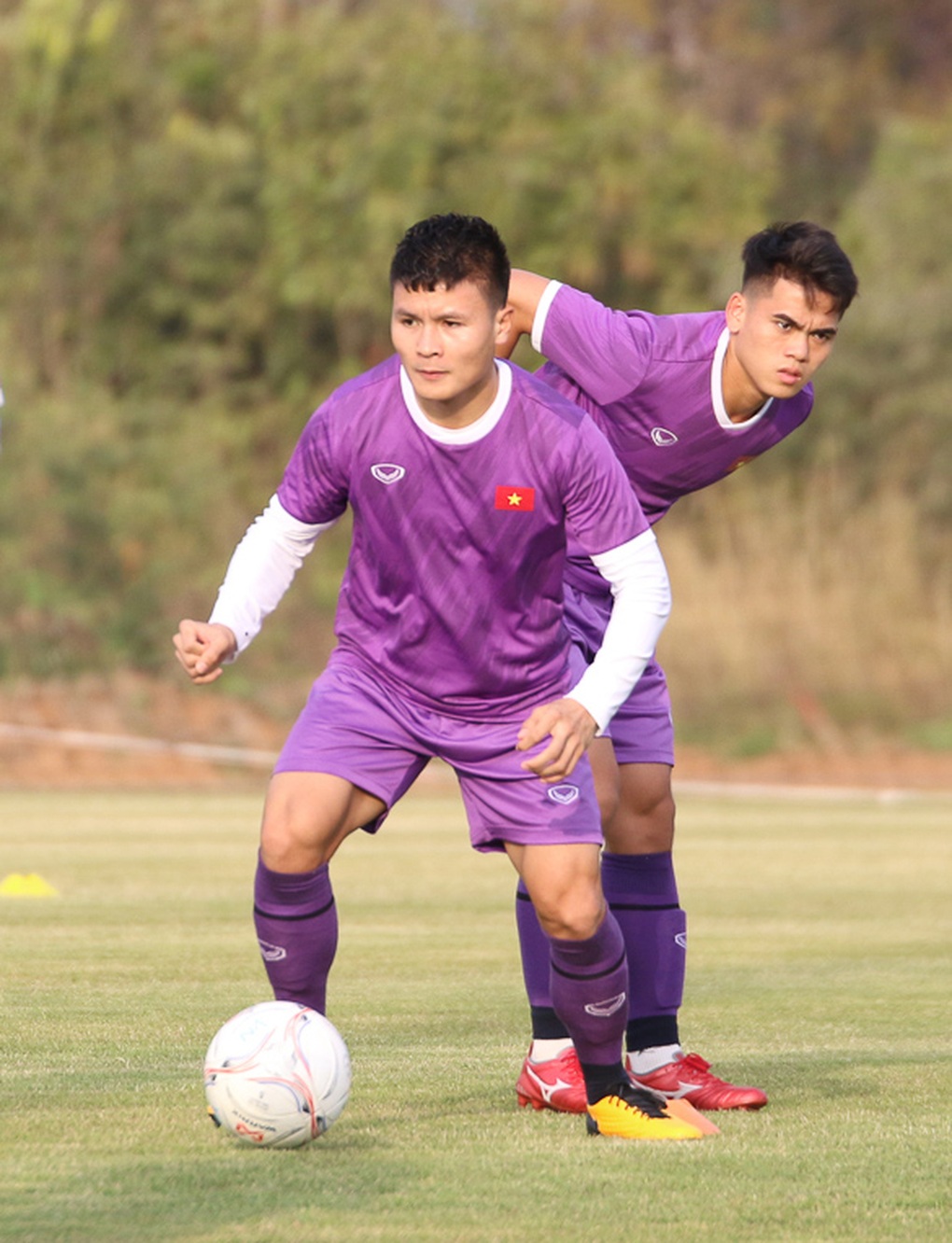 HLV Park Hang Seo lộ vẻ đăm chiêu trước trận gặp Lào - 6