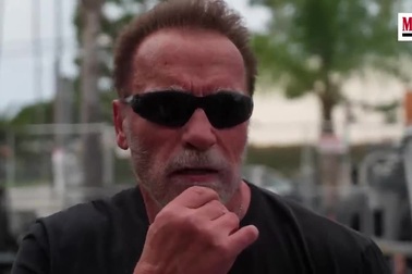 Tài tử Arnold Schwarzenegger tiết lộ bí quyết tập luyện thể hình